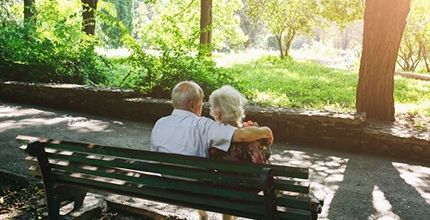 Ageismus se týká i mladých. Se stářím si Češi ztotožňují hlavně smrt, říká socioložka. Více na: www.aktualne.cz