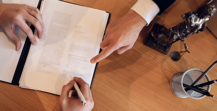 Energetičtí šmejdi nepolevili ani za nouzového stavu. Ba právě naopak, současné situace se snaží vychytrale využít a zaměřují se opět na ty nejzranitelnější z nás – seniory. Více čtěte zde.