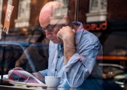 Deset otázek o starobních důchodech, na které se lidé často ptají. Více na www.socialnipolitika.eu