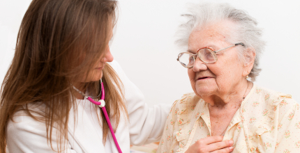 Jakého nejvyššího věku mohou lidé dosáhnout?
