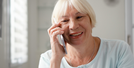 Ušetříte na energiích, dovezeme nákup... Šmejdi se ani v době pandemie nezdráhají okrádat staré lidi