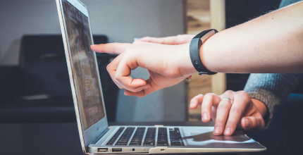 Služba tísňové péče Anděl Strážný přináší Abecedu vzdělávání pro seniory