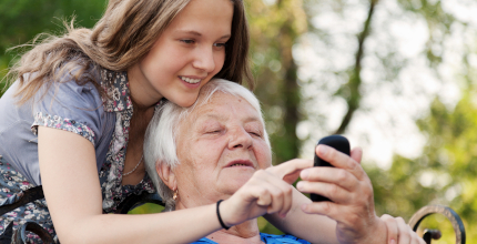 Jak nenaletět finančním šmejdům? Kam se obrátit pro radu?