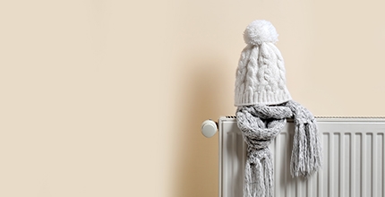 Jak připravit svůj domov na topnou sezónu? Co je potřeba zkontrolovat? Jak ušetřit? Odpovědi na tyto a další otázky se dočtete v novém článku. 